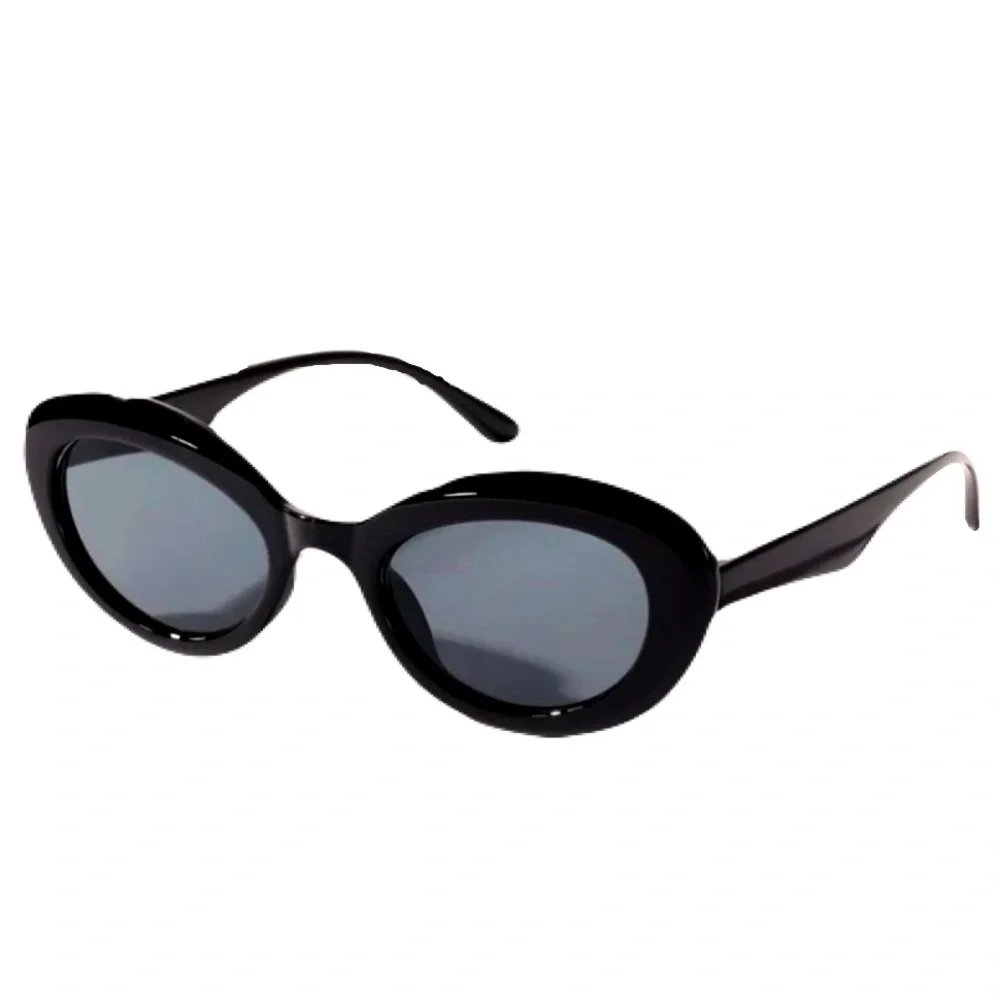 New Womans Street Photography Black Grey UVA UVB Small Frame Classic Sunglasses